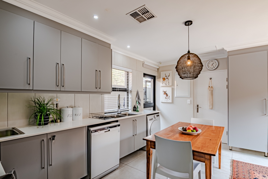 4 Bedroom Property for Sale in Pecanwood Estate North West